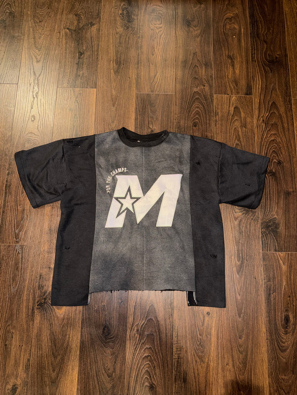 Meistari Panel Tee