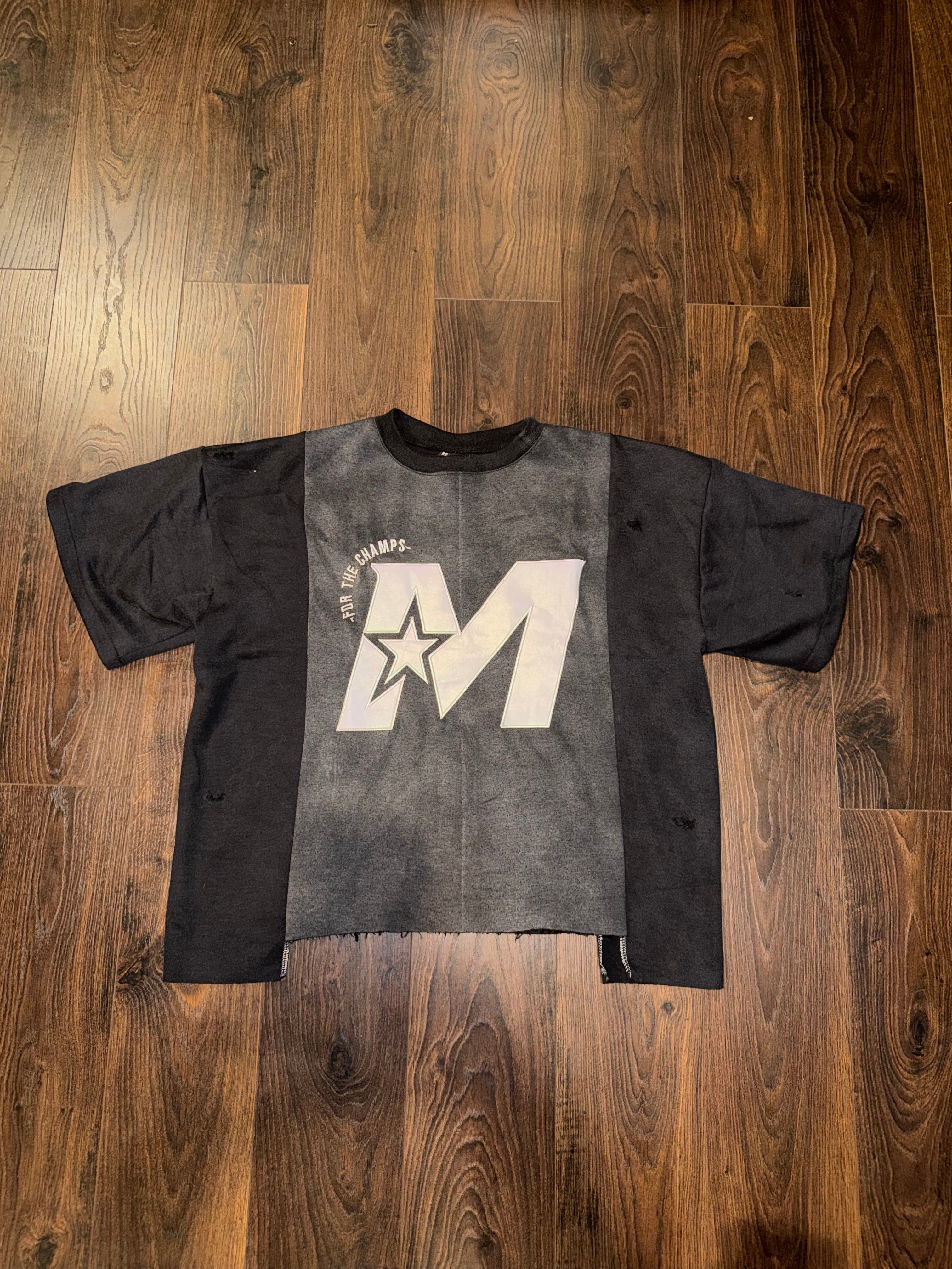 Meistari Panel Tee